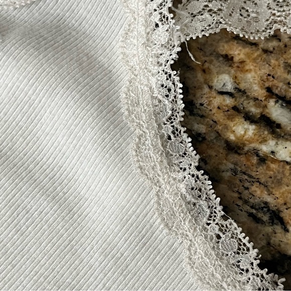 Colsie Ivory Lace Trim Crop Top Ribbed Knit L Boho Hippie Ethereal Balletcore L - Picture 9 of 10